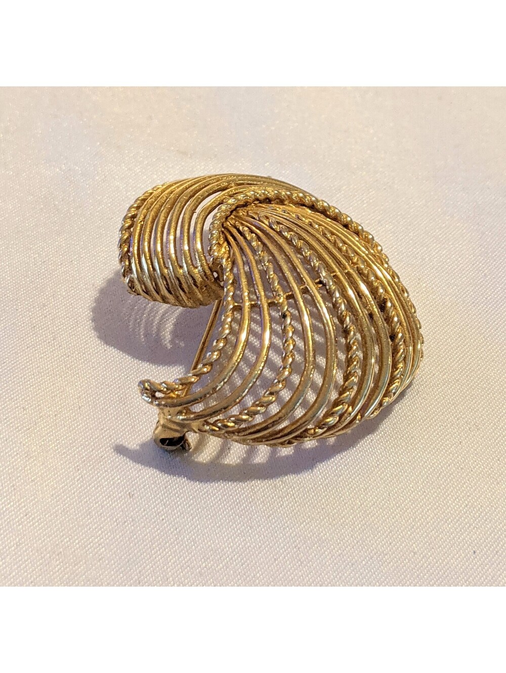 Vintage Boucher Gold Tone Textured Swirl Brooch Pin